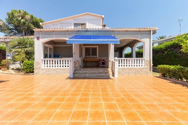 6 soveværelse Villa til salg i Montserrat med swimmingpool - € 590.000 (Ref: 9942749)
