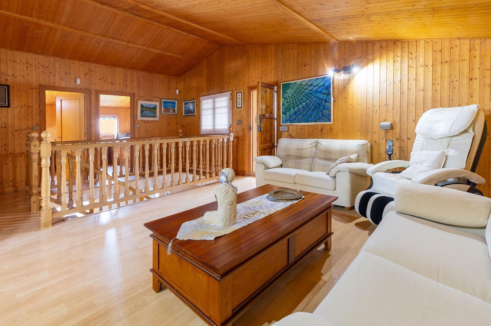 6 soveværelse Villa til salg i Montserrat med swimmingpool - € 590.000 (Ref: 9942749)