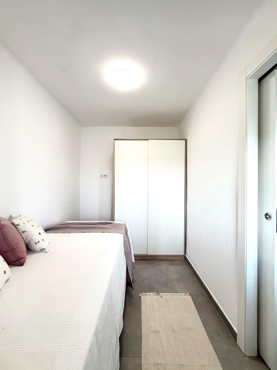 2 bedroom Flat for rent in Burjassot - € 930 (Ref: 9942753)