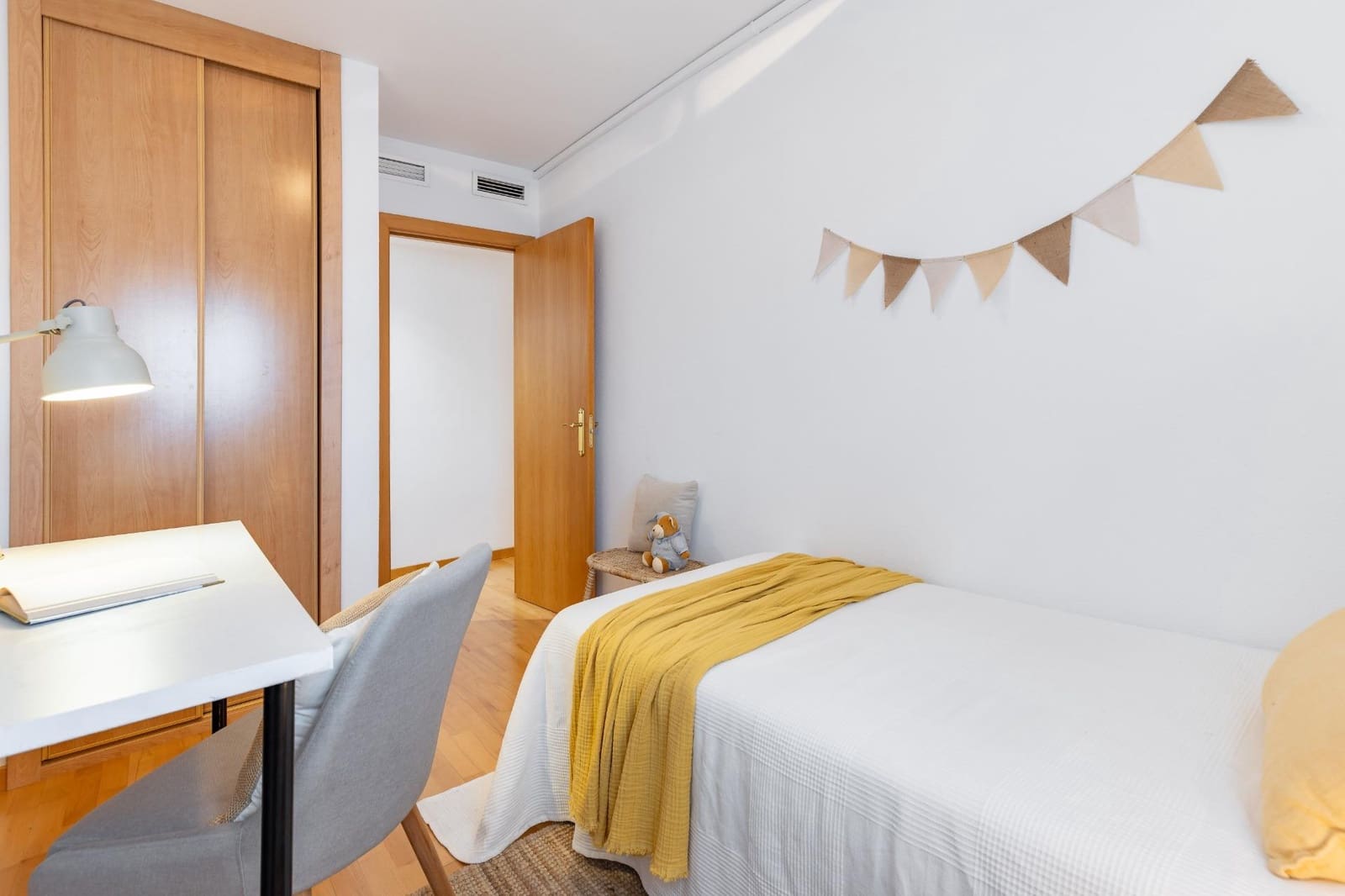 3 soverom Leilighet til salgs i Paterna med svømmebasseng garasje - € 285 000 (Ref: 9954497)