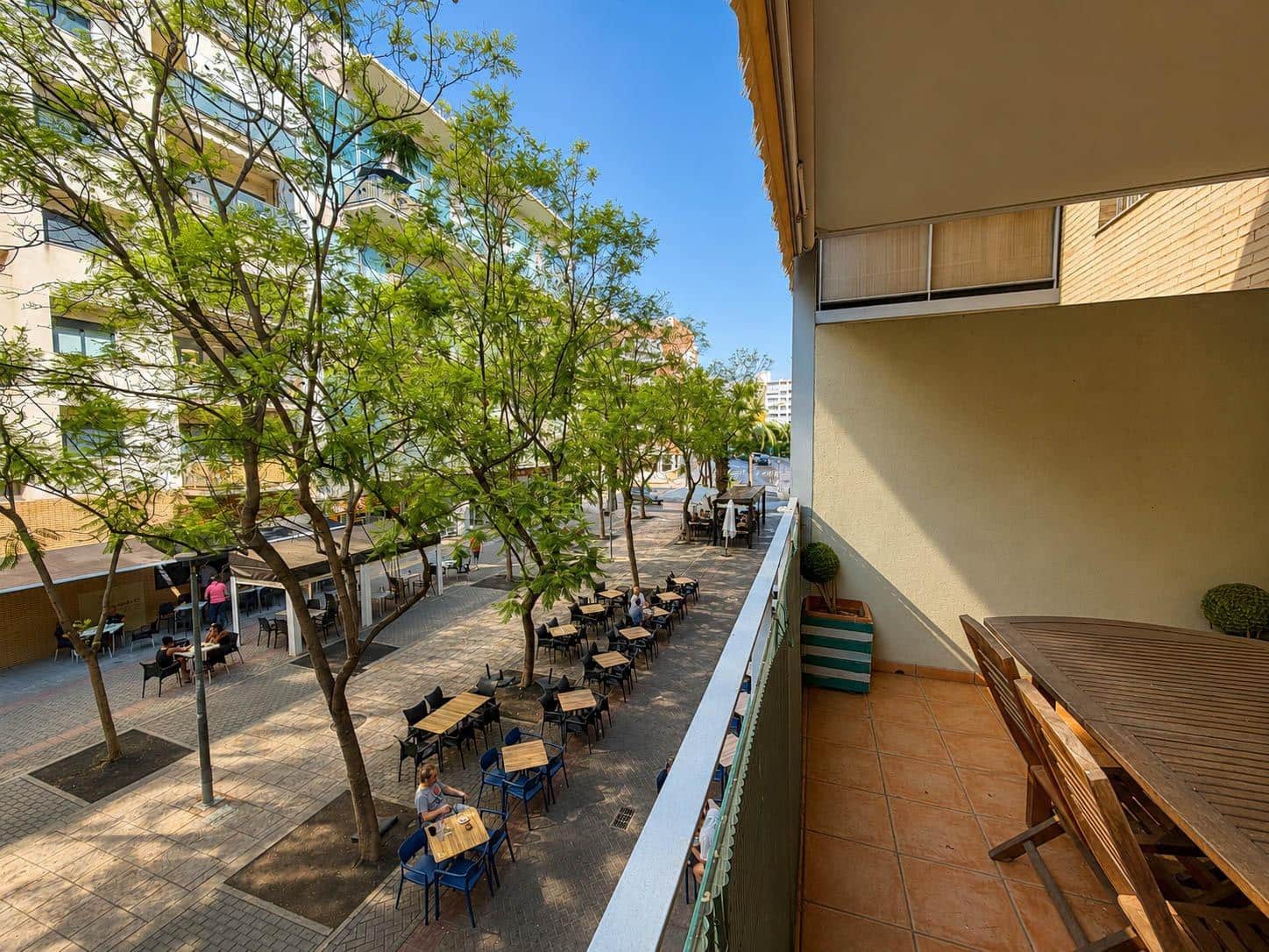 Appartement de 2 chambres à louer à Paterna avec piscine garage - 1 350 € (Ref: 9954499)