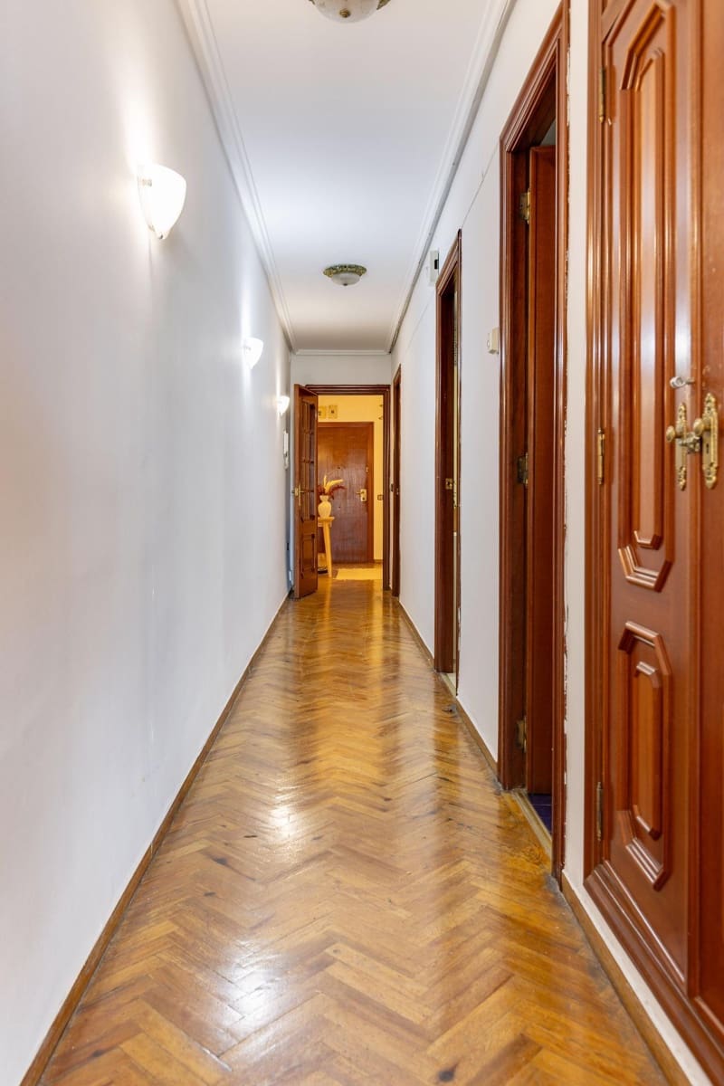 5 soveværelse Lejlighed til salg i Valencia by med garage - € 620.000 (Ref: 9966812)