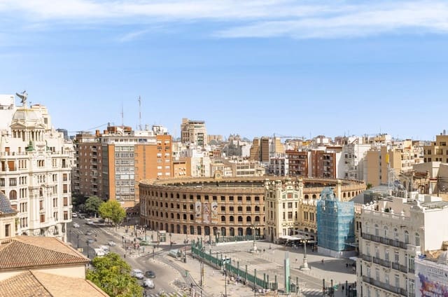 5 soveværelse Lejlighed til salg i Sant Francesc, Valencia by med garage - € 620.000 (Ref: 9966812)