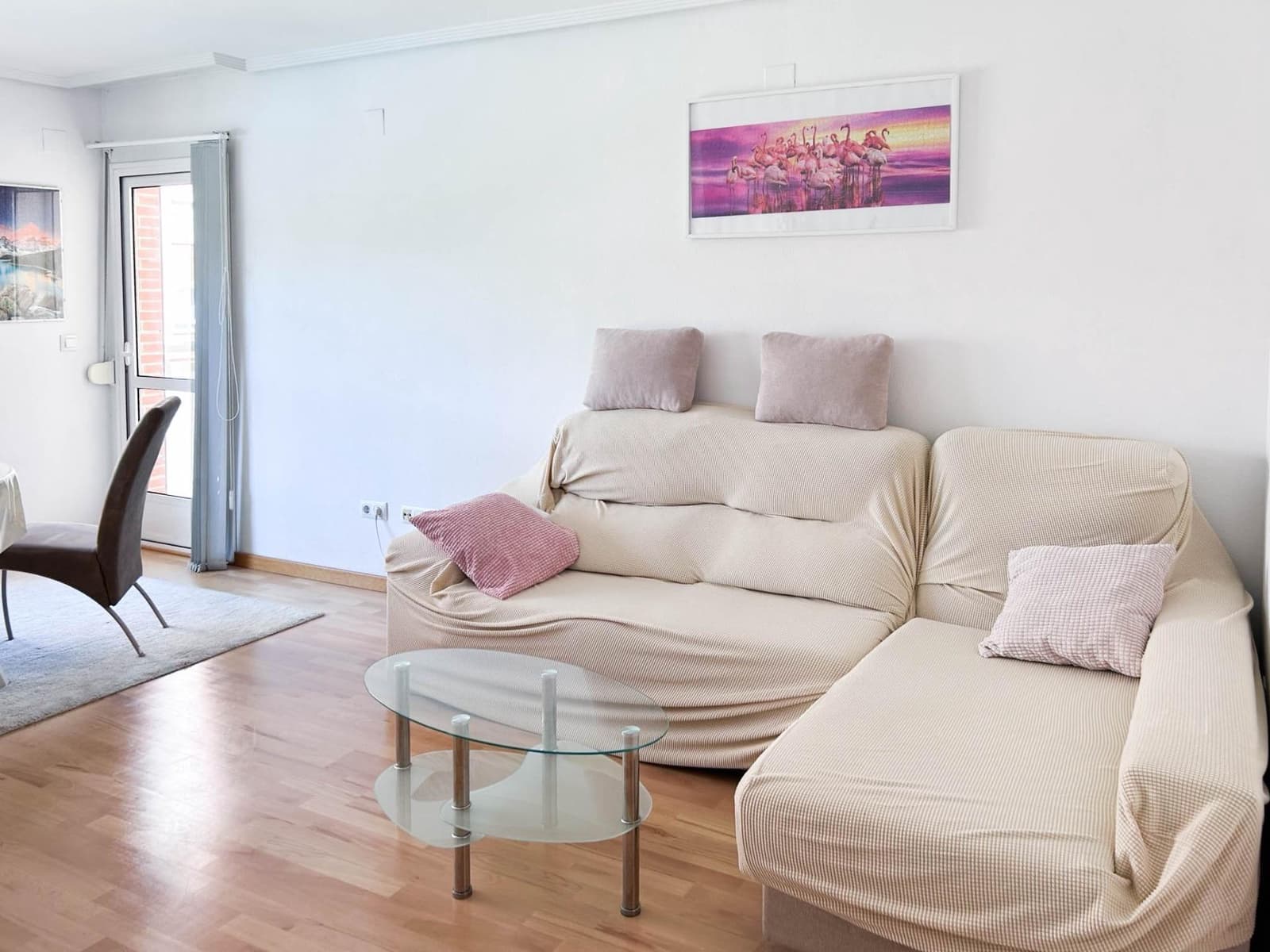 3 bedroom Flat for rent in Paterna with pool - € 1,350 (Ref: 9966813)