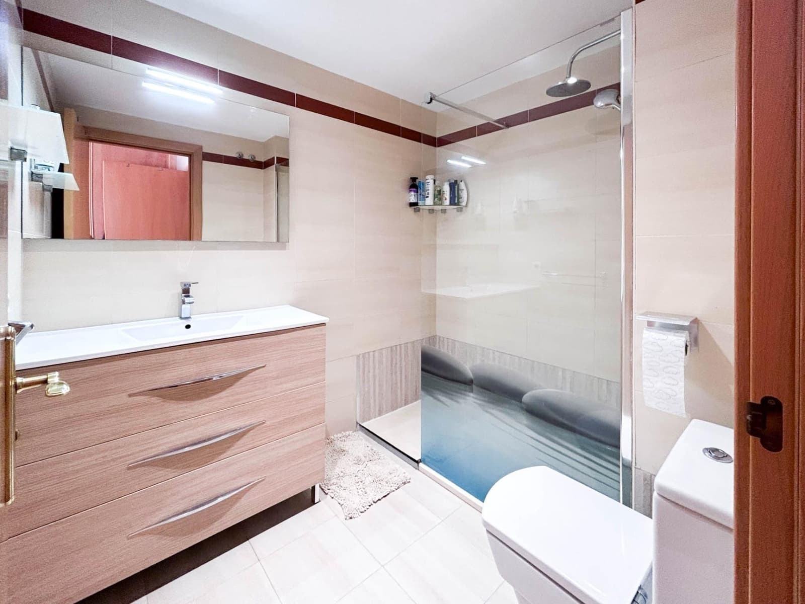 3 bedroom Flat for rent in Paterna with pool - € 1,350 (Ref: 9966813)