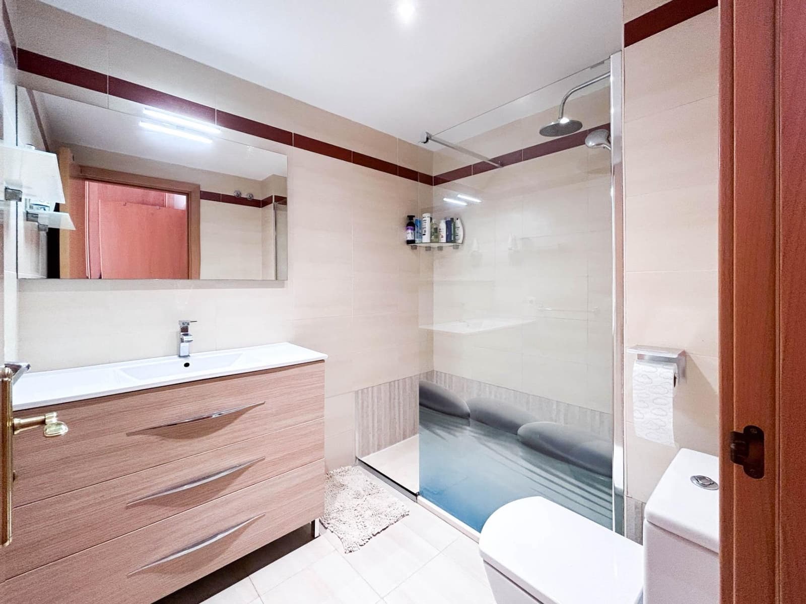 3 bedroom Flat for rent in Paterna with pool - € 1,350 (Ref: 9966813)