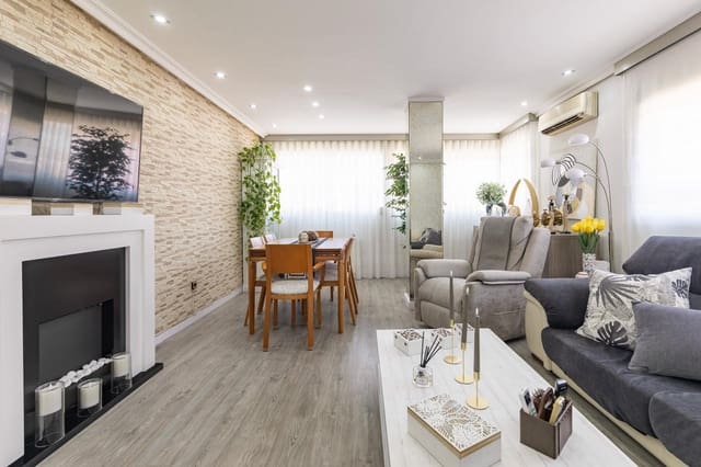 3 bedroom Flat for sale in Camins al Grau, Valencia city - € 360,000 (Ref: 9979094)