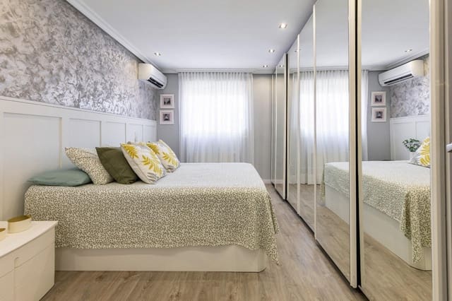 3 bedroom Flat for sale in Camins al Grau, Valencia city - € 360,000 (Ref: 9979094)