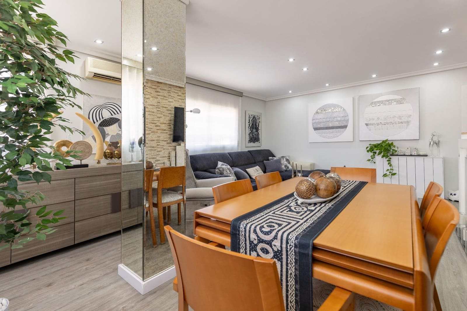 3 makuuhuone Asunto myytävänä paikassa Valencia kaupunki - 360 000 € (Ref: 9979094)