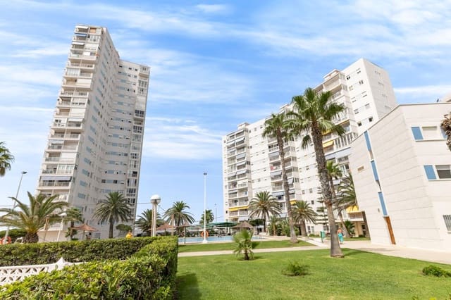 Apartamento de 4 habitaciones en València ciudad en venta con piscina garaje - 330.000 € (Ref: 9979097)