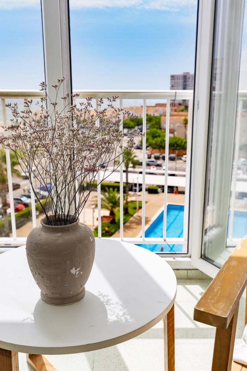 Apartamento de 4 habitaciones en València ciudad en venta con piscina garaje - 330.000 € (Ref: 9979097)