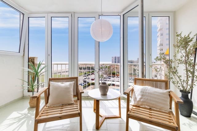 Apartamento de 4 habitaciones en València ciudad en venta con piscina garaje - 330.000 € (Ref: 9979097)