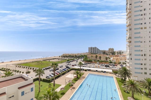 Apartamento de 4 habitaciones en València ciudad en venta con piscina garaje - 330.000 € (Ref: 9979097)