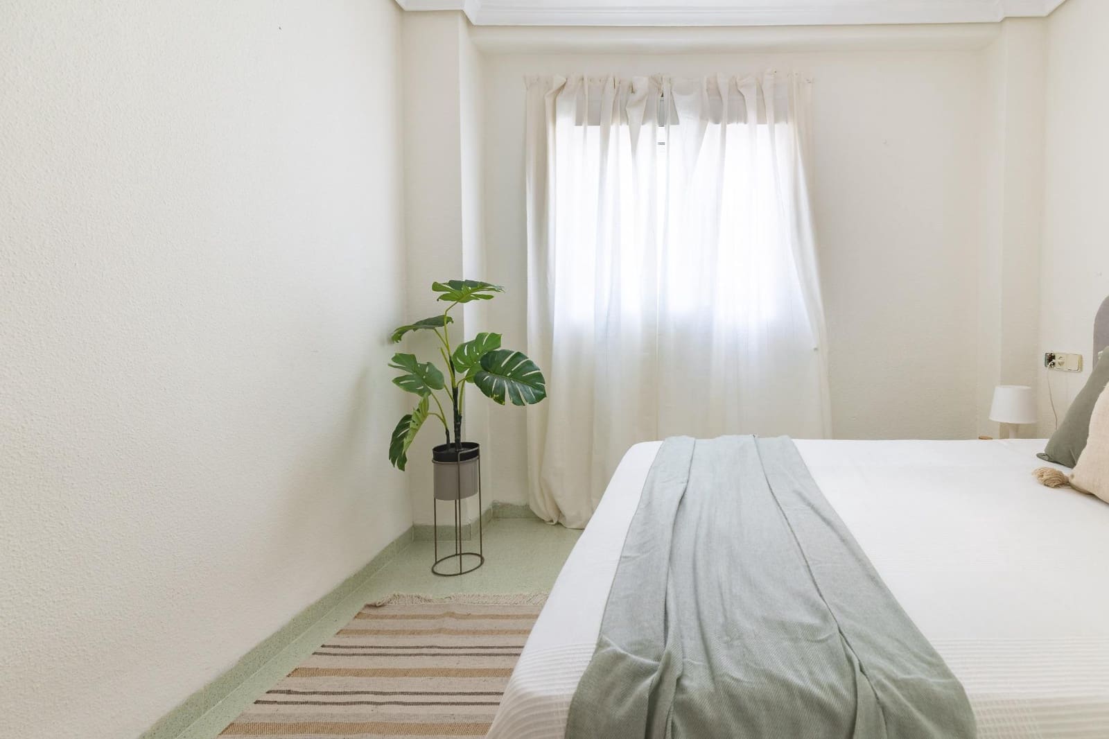 Apartamento de 4 habitaciones en València ciudad en venta con piscina garaje - 330.000 € (Ref: 9979097)