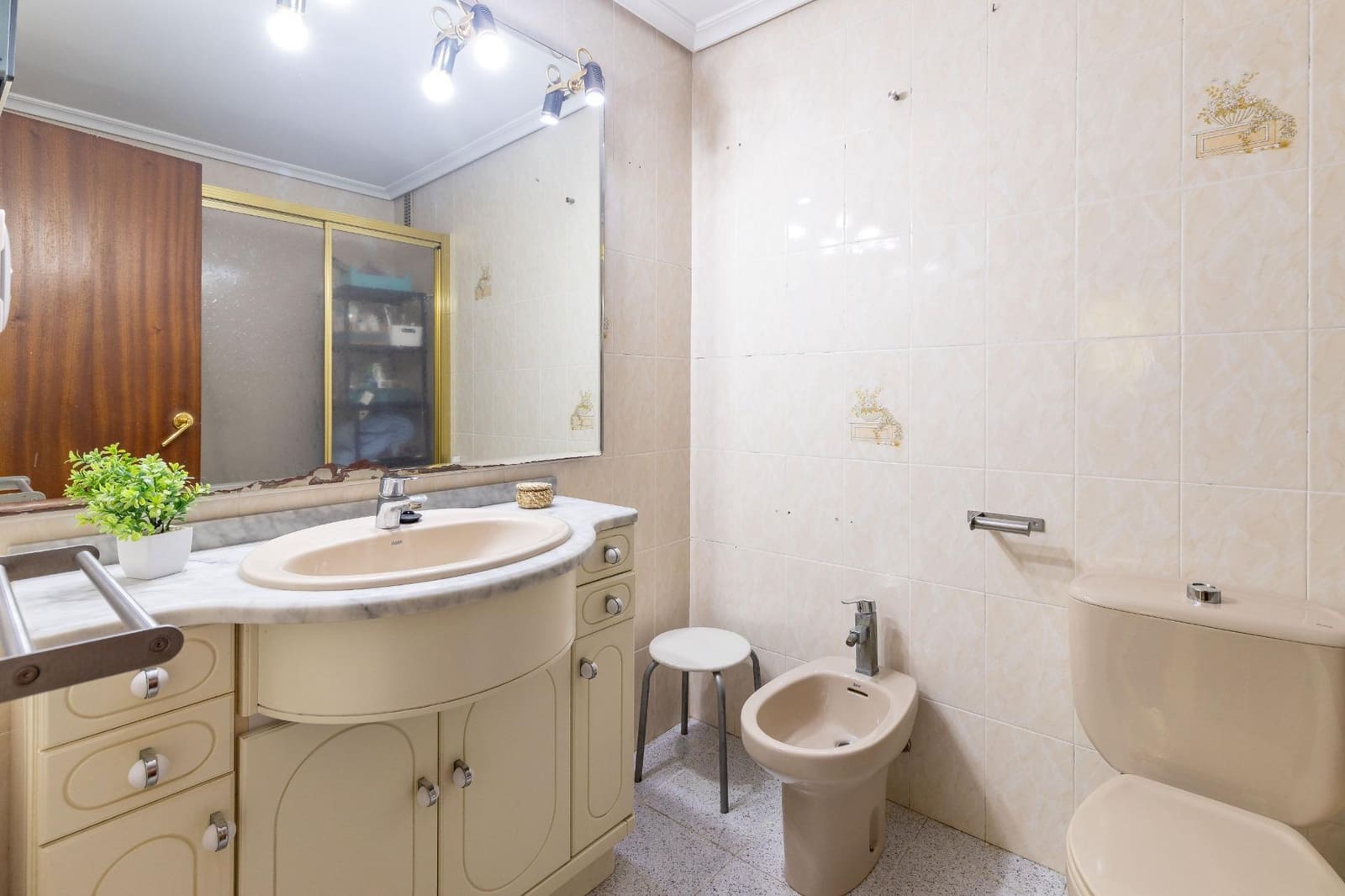 3 bedroom Flat for sale in Benicassim with garage - € 225,000 (Ref: 9979100)