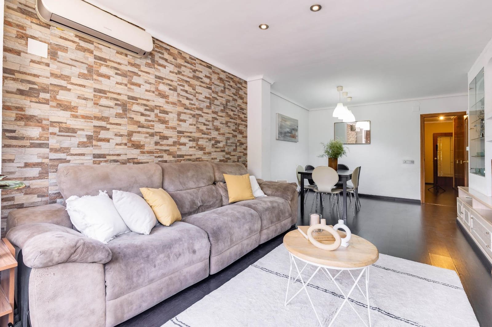 3 bedroom Flat for sale in Benicassim with garage - € 225,000 (Ref: 9979100)