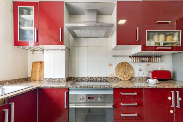 Piso de 3 habitaciones en Benicàssim en venta con garaje - 225.000 € (Ref: 9979100)