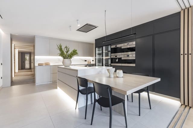 3 bedroom Flat for sale in El Pla del Remei, Valencia city - € 1,900,000 (Ref: 9979101)