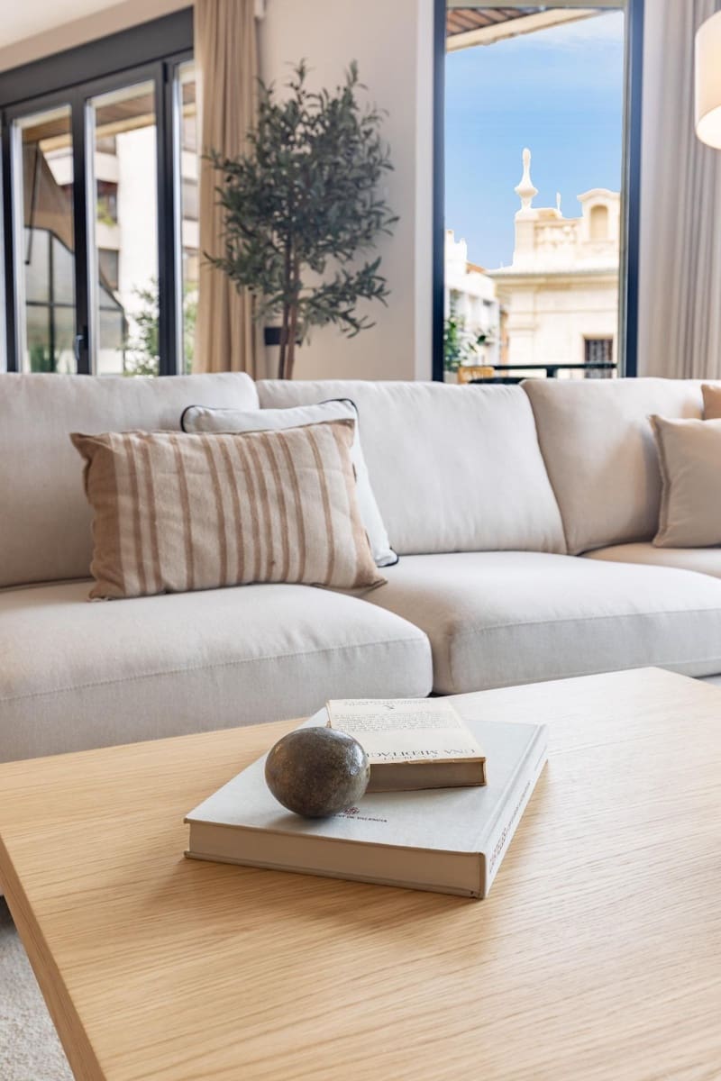 3 bedroom Flat for sale in Valencia city - € 1,900,000 (Ref: 9979101)