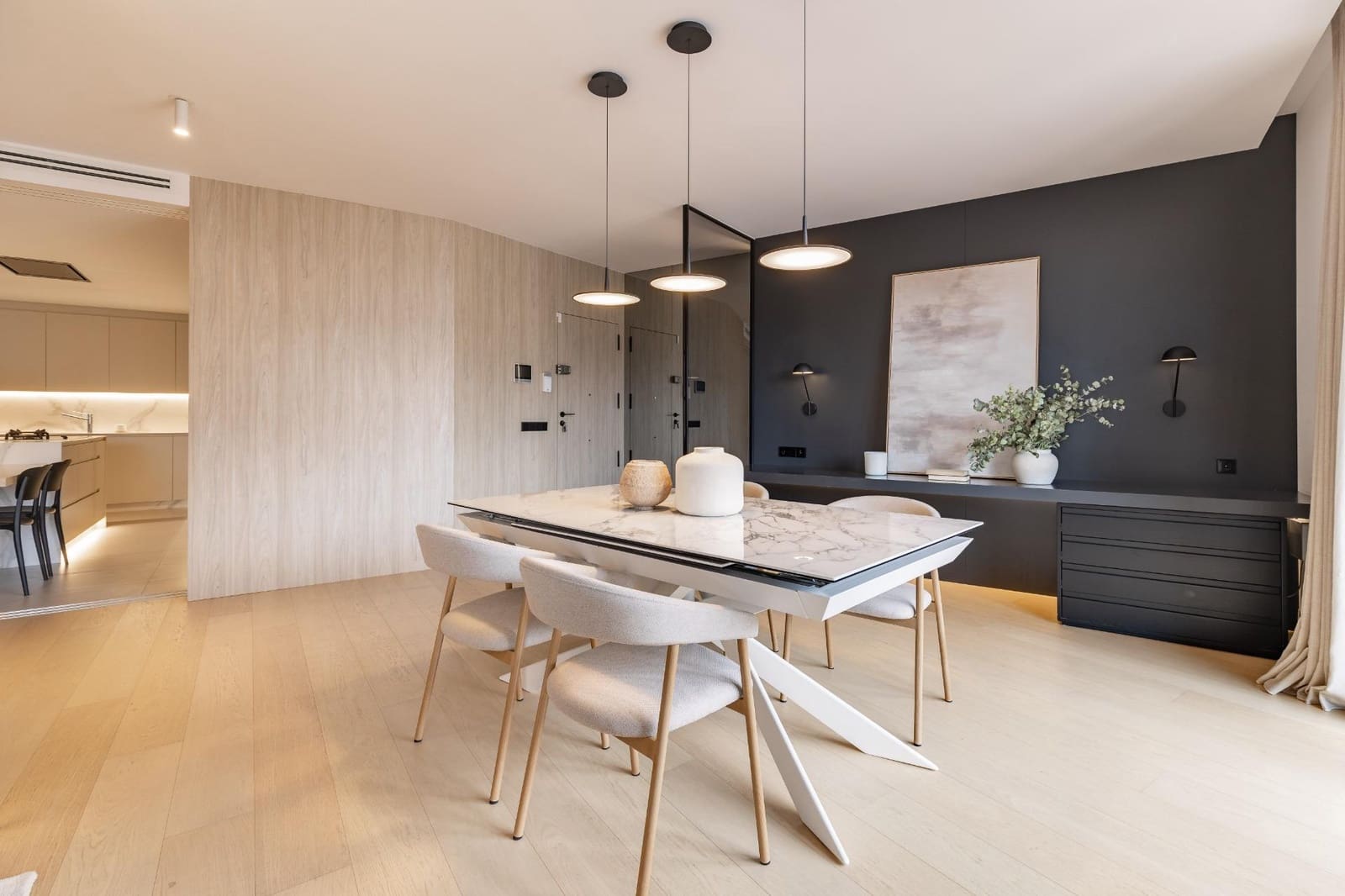 3 bedroom Flat for sale in Valencia city - € 1,900,000 (Ref: 9979101)