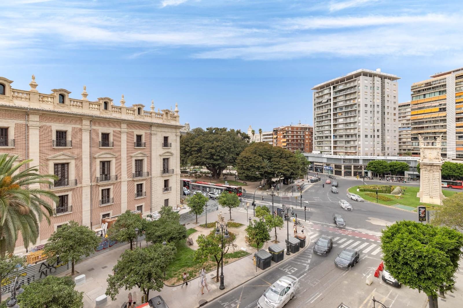 3 bedroom Flat for sale in Valencia city - € 1,900,000 (Ref: 9979101)