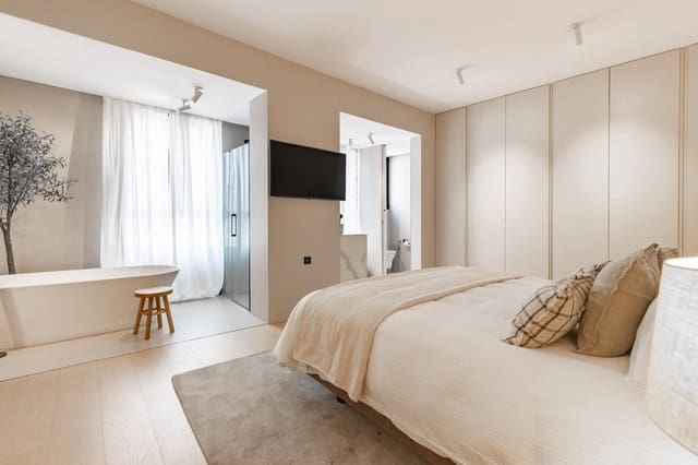 3 soveværelse Lejlighed til salg i El Pla del Remei, Valencia by - € 1.900.000 (Ref: 9979101)