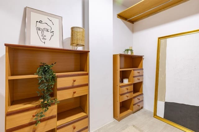 5 bedroom Flat for sale in Gandia - € 335,000 (Ref: 9979103)