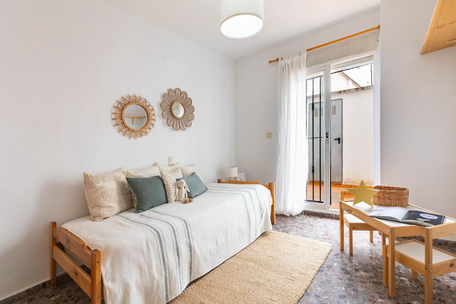 5 bedroom Flat for sale in Gandia - € 335,000 (Ref: 9979103)