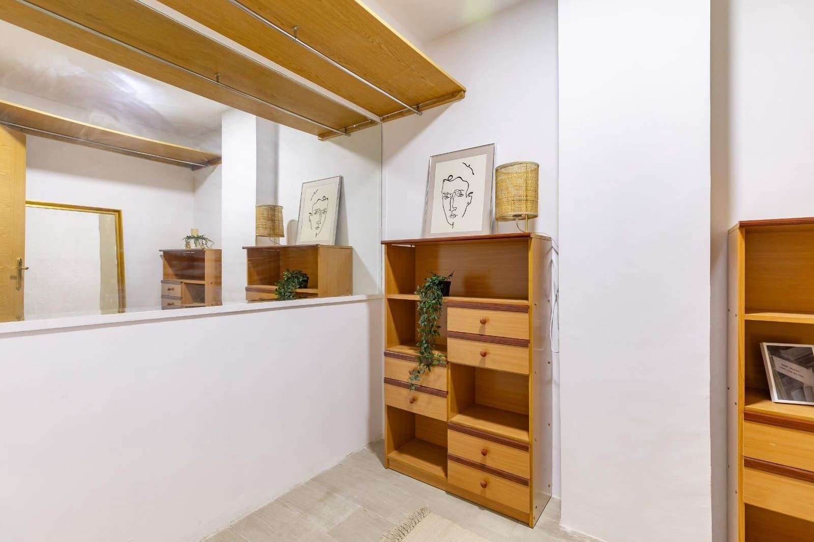 5 bedroom Flat for sale in Gandia - € 335,000 (Ref: 9979103)