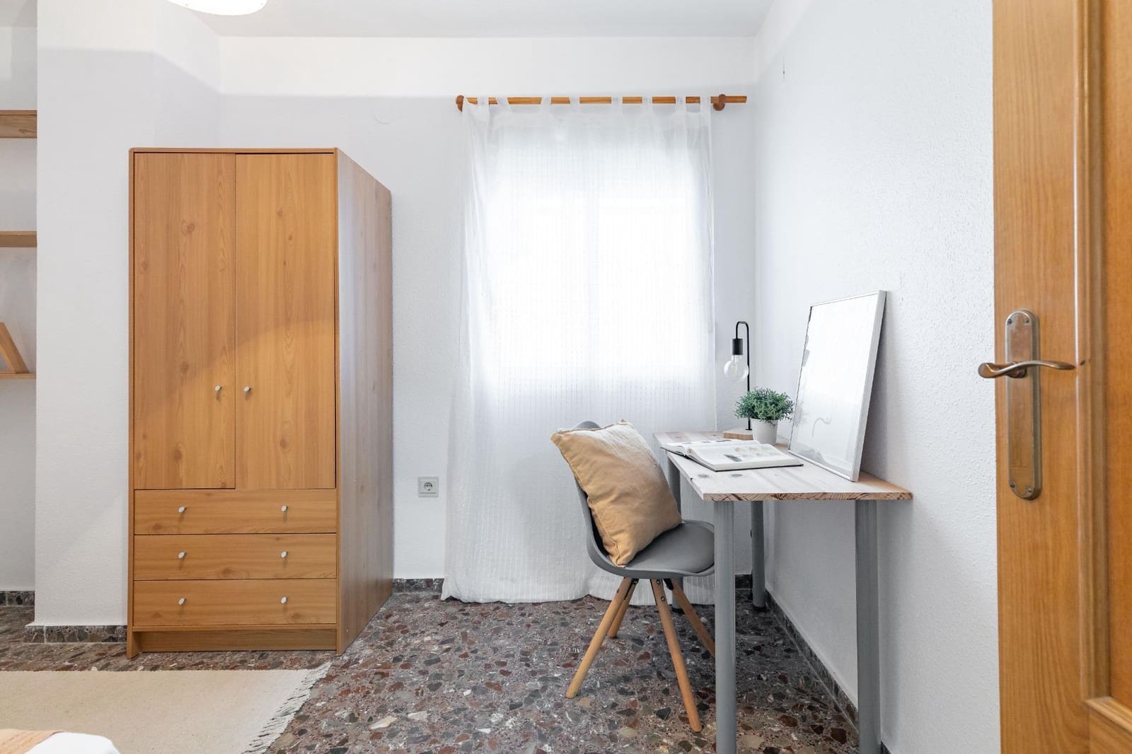 5 bedroom Flat for sale in Gandia - € 335,000 (Ref: 9979103)