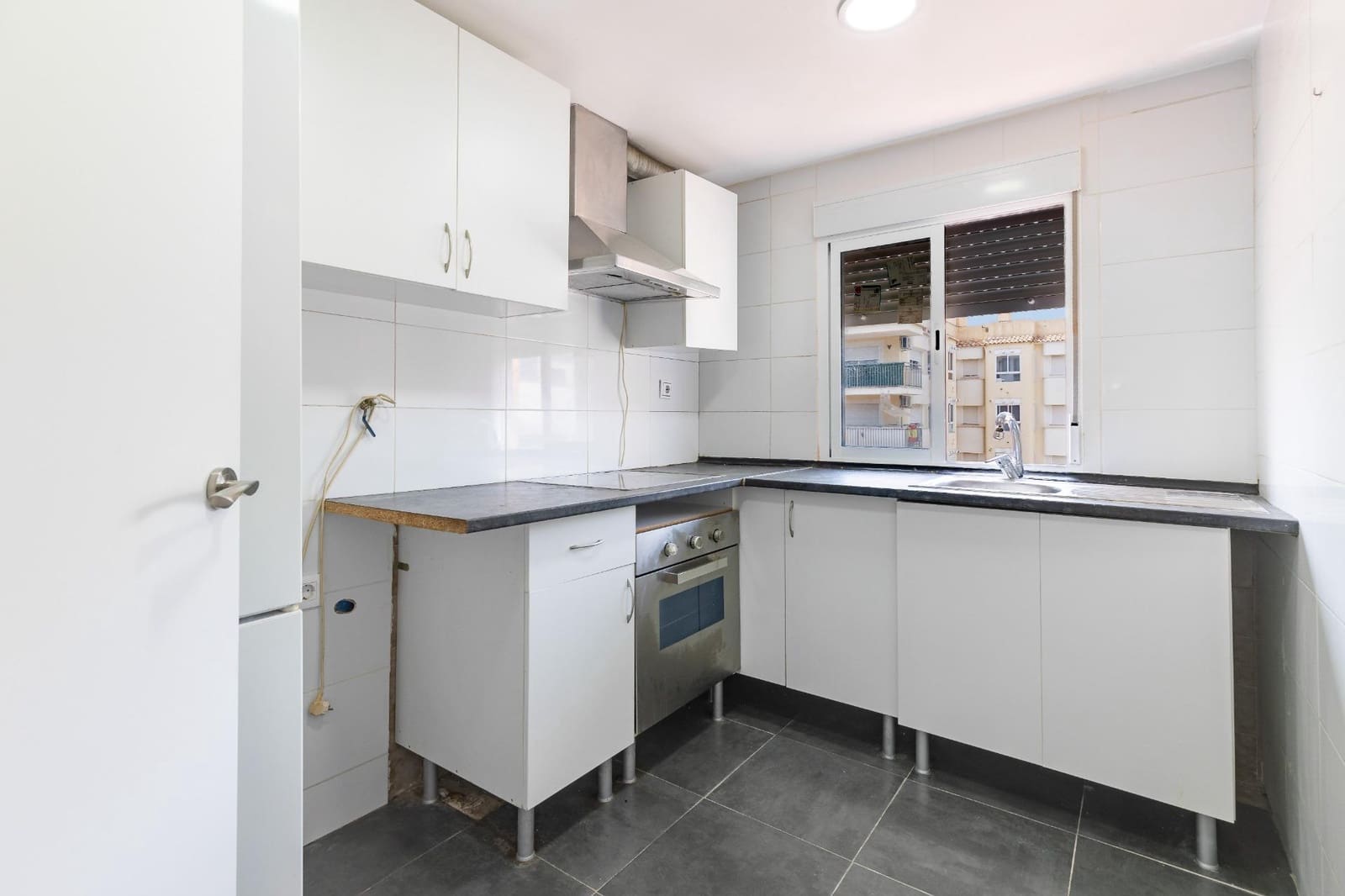 Piso de 4 habitaciones en Náquera en venta - 140.000 € (Ref: 9979104)
