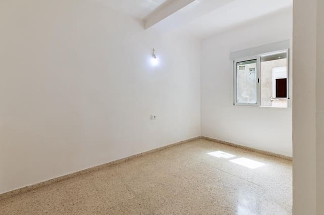 Piso de 4 habitaciones en Náquera en venta - 140.000 € (Ref: 9979104)