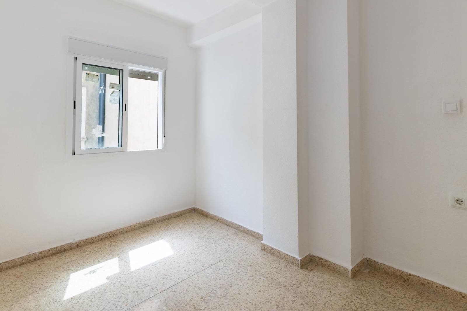 Piso de 4 habitaciones en Náquera en venta - 140.000 € (Ref: 9979104)