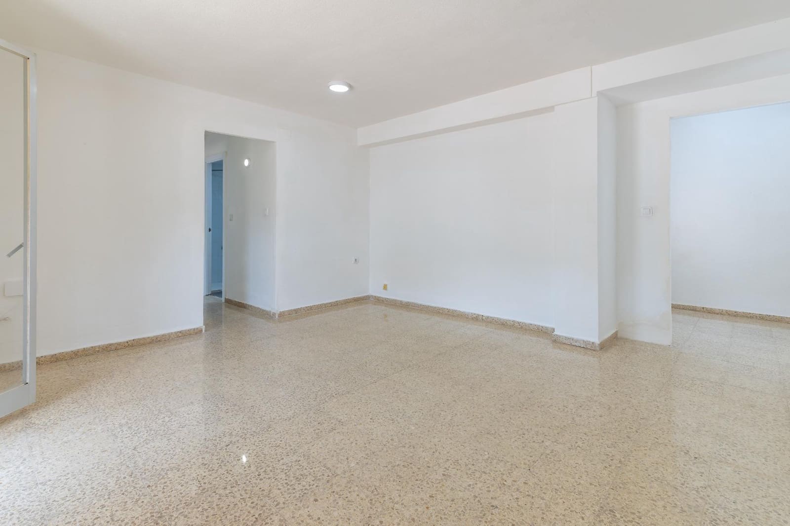 Piso de 4 habitaciones en Náquera en venta - 140.000 € (Ref: 9979104)