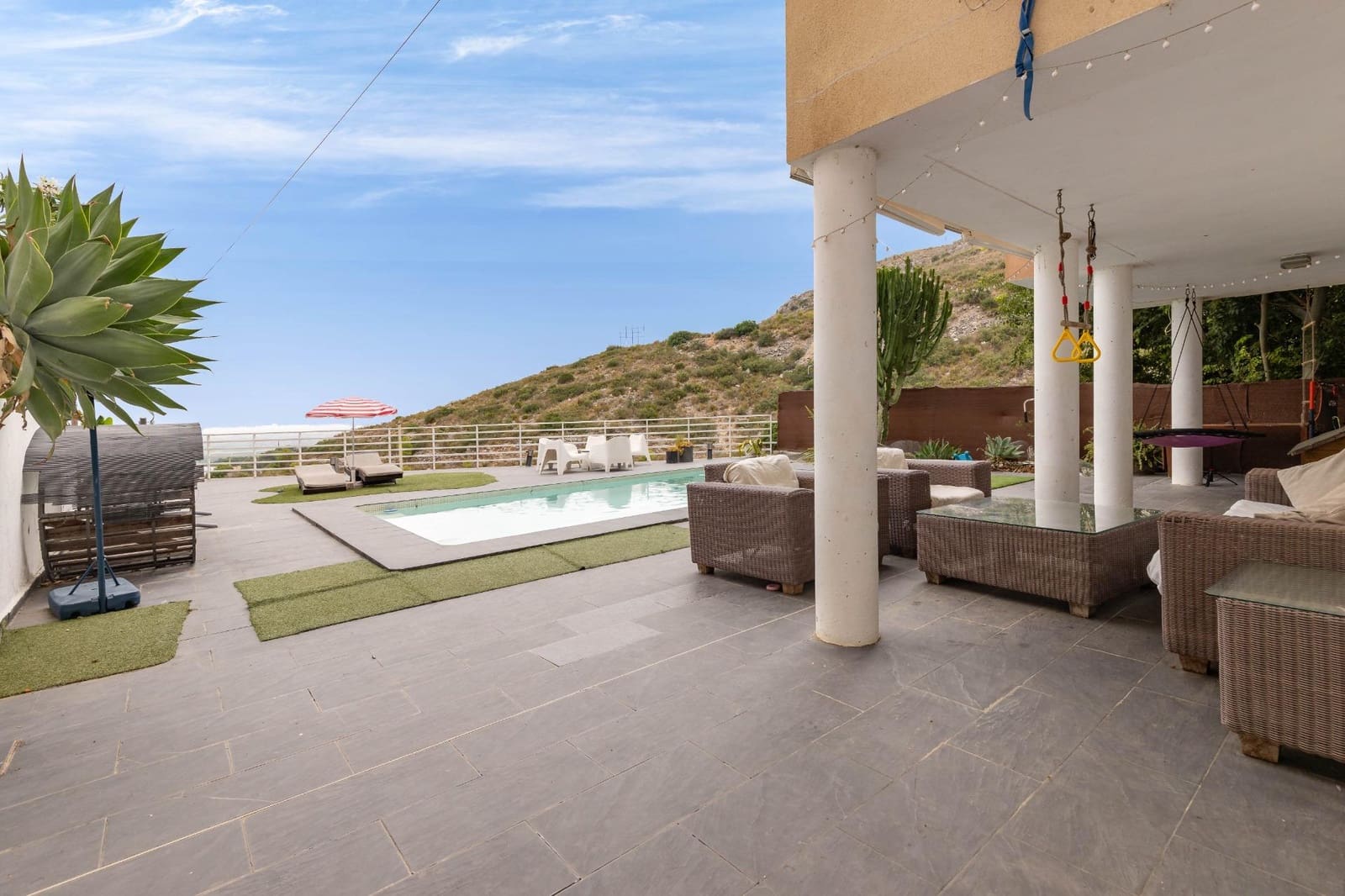 5 Zimmer Villa zu verkaufen in Chiva mit Pool - 430.000 € (Ref: 9979948)