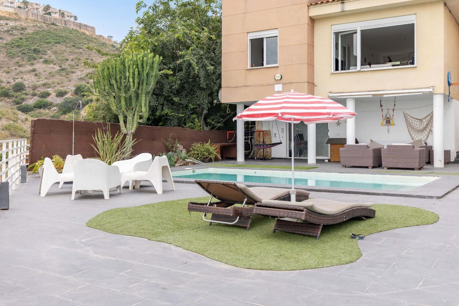 5 Zimmer Villa zu verkaufen in Chiva mit Pool - 430.000 € (Ref: 9979948)