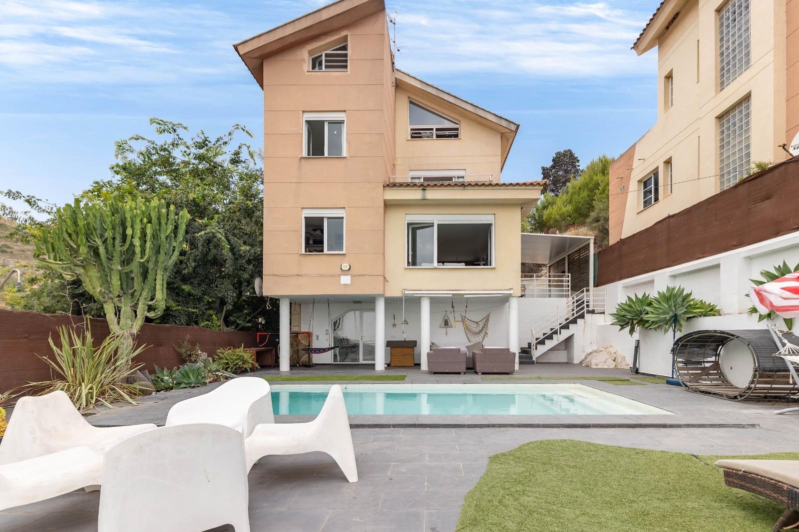 5 Zimmer Villa zu verkaufen in Chiva mit Pool - 430.000 € (Ref: 9979948)