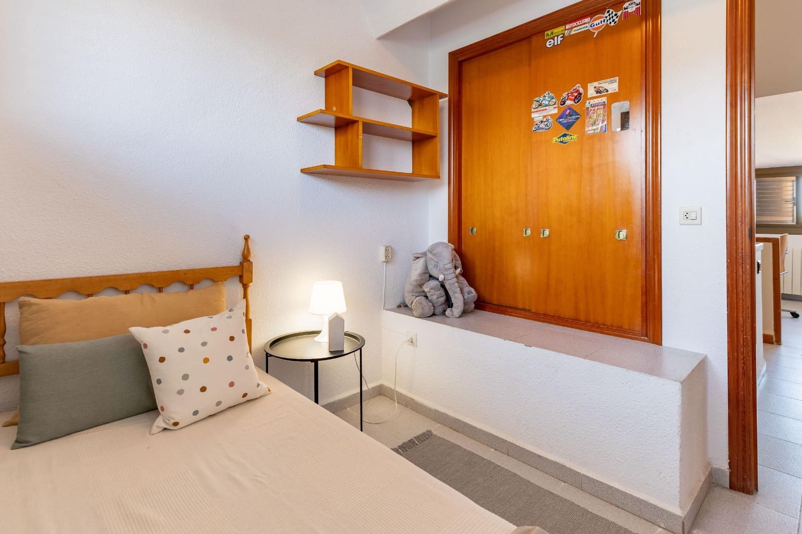 6 slaapkamer Rijtjeshuis te koop in Paterna met zwembad garage - € 455.000 (Ref: 9994446)