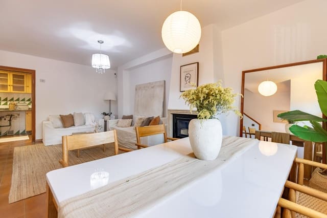 6 slaapkamer Rijtjeshuis te koop in Terramelar, Paterna met zwembad garage - € 455.000 (Ref: 9994446)