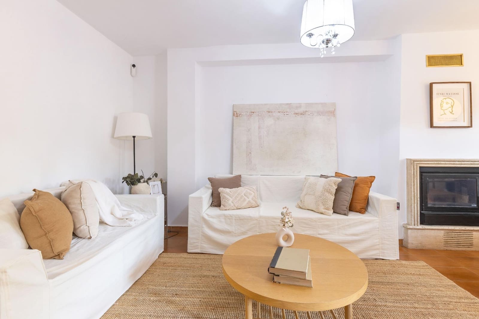 6 slaapkamer Rijtjeshuis te koop in Paterna met zwembad garage - € 455.000 (Ref: 9994446)