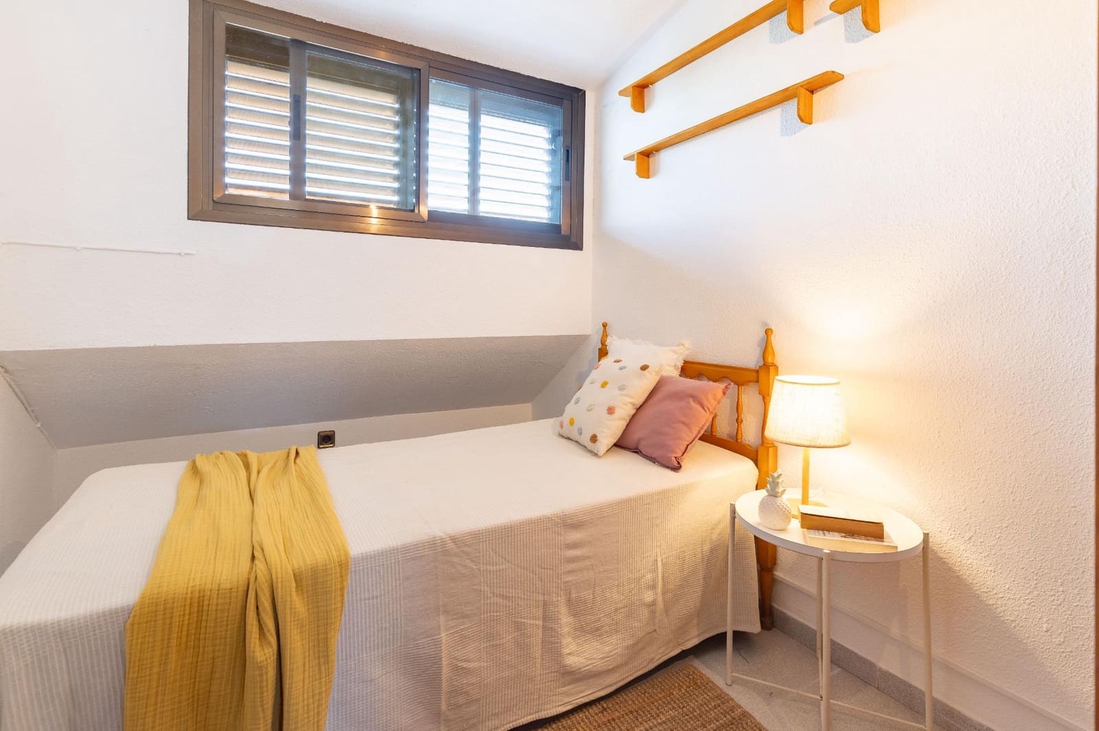 6 slaapkamer Rijtjeshuis te koop in Paterna met zwembad garage - € 455.000 (Ref: 9994446)