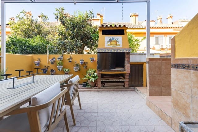 6 slaapkamer Rijtjeshuis te koop in Terramelar, Paterna met zwembad garage - € 455.000 (Ref: 9994446)
