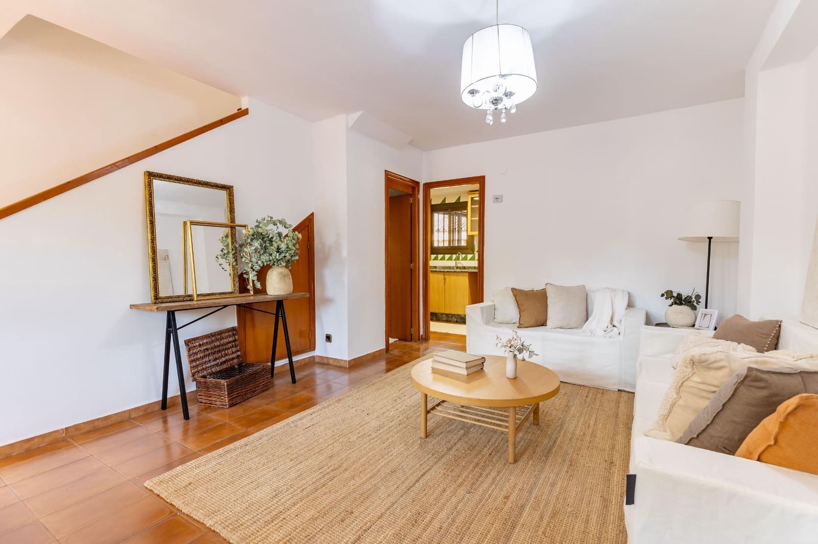 6 slaapkamer Rijtjeshuis te koop in Paterna met zwembad garage - € 455.000 (Ref: 9994446)