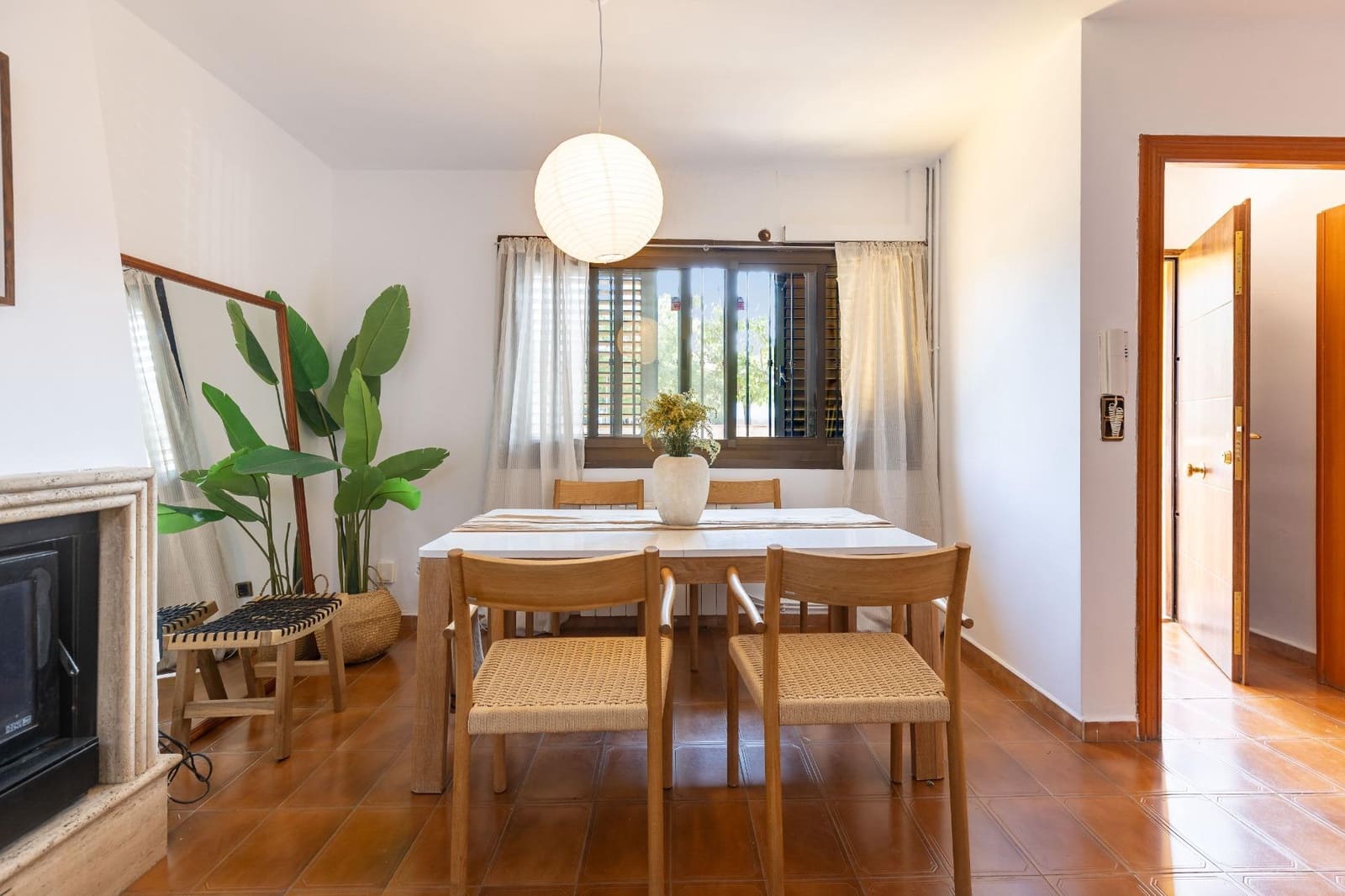 6 slaapkamer Rijtjeshuis te koop in Paterna met zwembad garage - € 455.000 (Ref: 9994446)