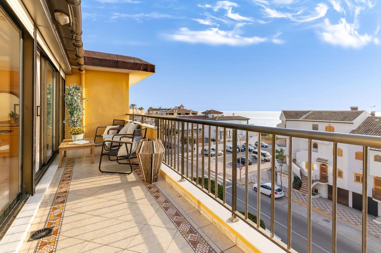 3 bedroom Penthouse for sale in Tavernes de la Valldigna with pool garage - € 280,000 (Ref: 9994448)