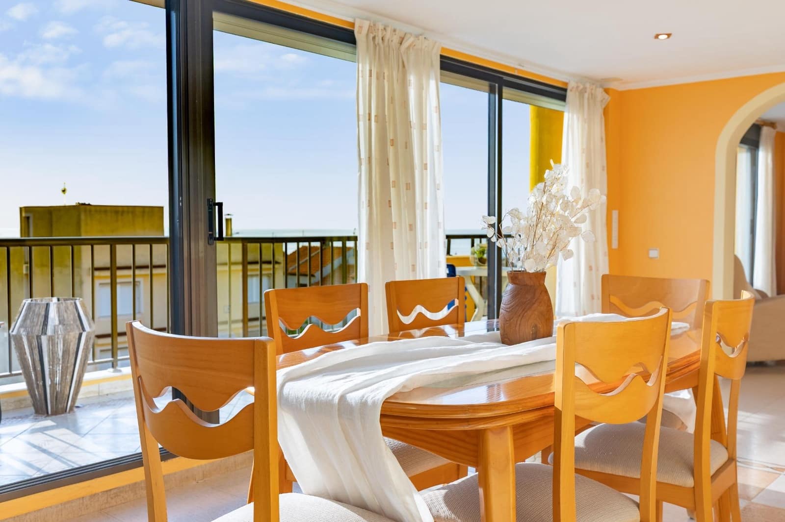 3 bedroom Penthouse for sale in Tavernes de la Valldigna with pool garage - € 280,000 (Ref: 9994448)