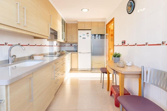 3 bedroom Penthouse for sale in Tavernes de la Valldigna with pool garage - € 280,000 (Ref: 9994448)