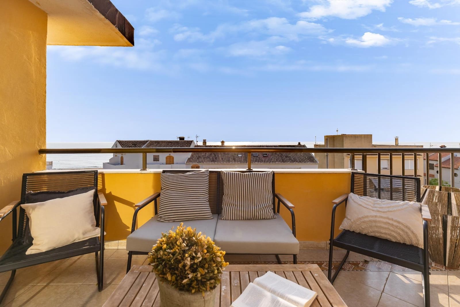 3 bedroom Penthouse for sale in Tavernes de la Valldigna with pool garage - € 280,000 (Ref: 9994448)