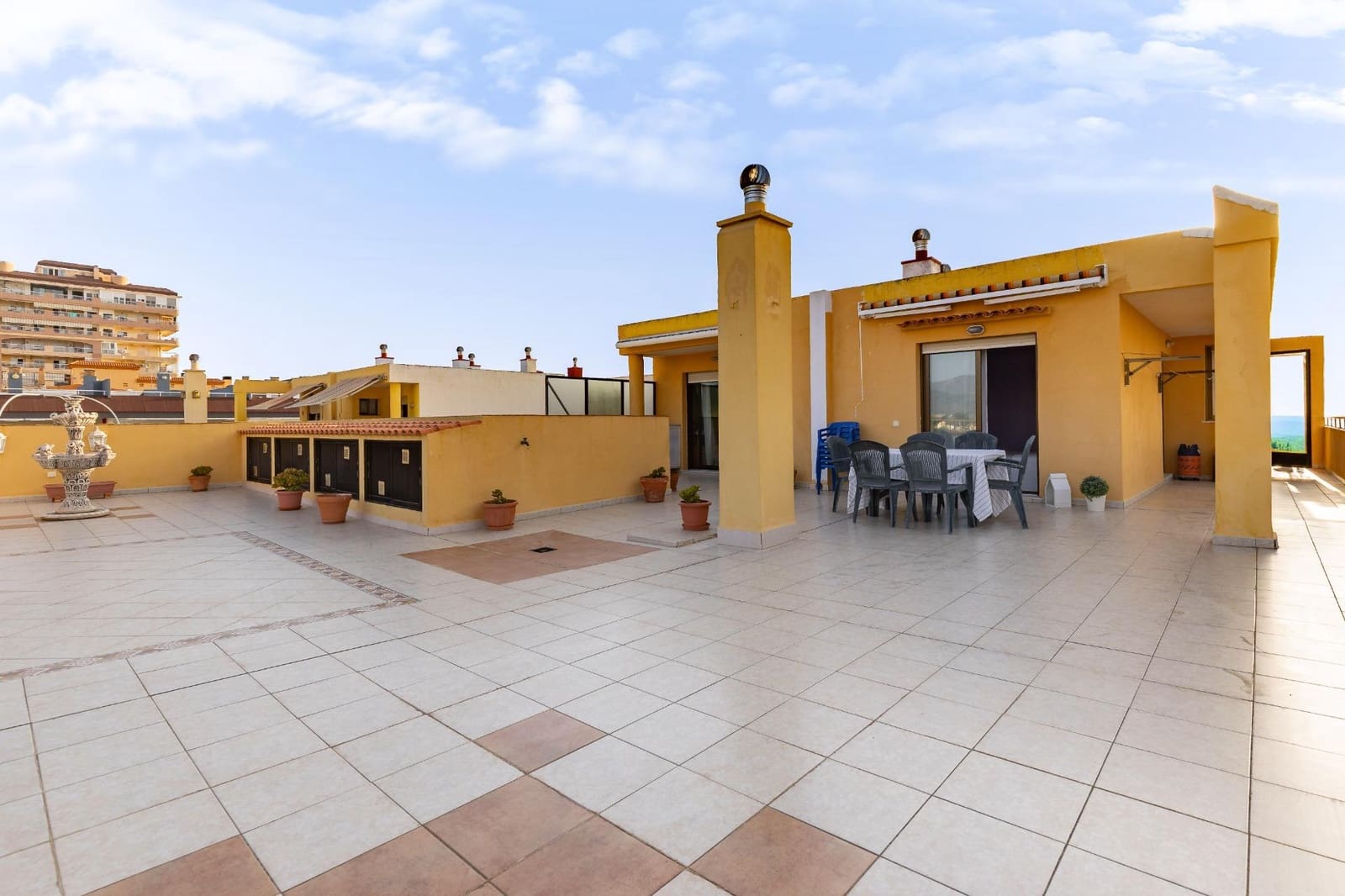 3 bedroom Penthouse for sale in Tavernes de la Valldigna with pool garage - € 280,000 (Ref: 9994448)