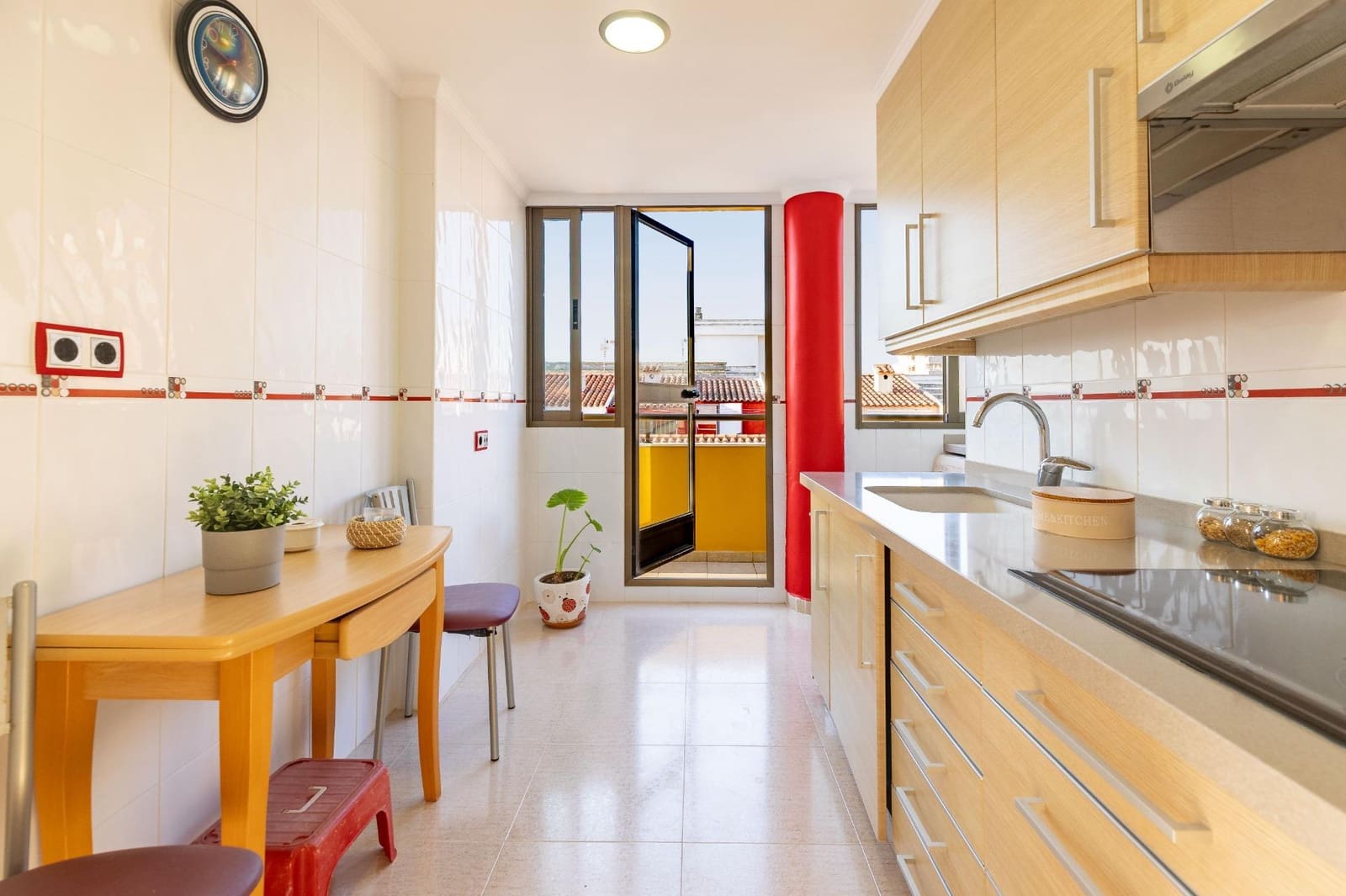 3 bedroom Penthouse for sale in Tavernes de la Valldigna with pool garage - € 280,000 (Ref: 9994448)